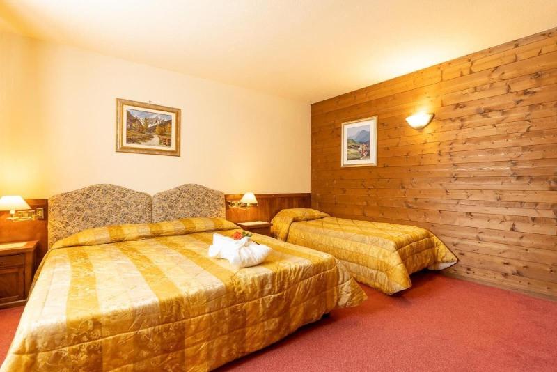 Hotel Des Alpes image