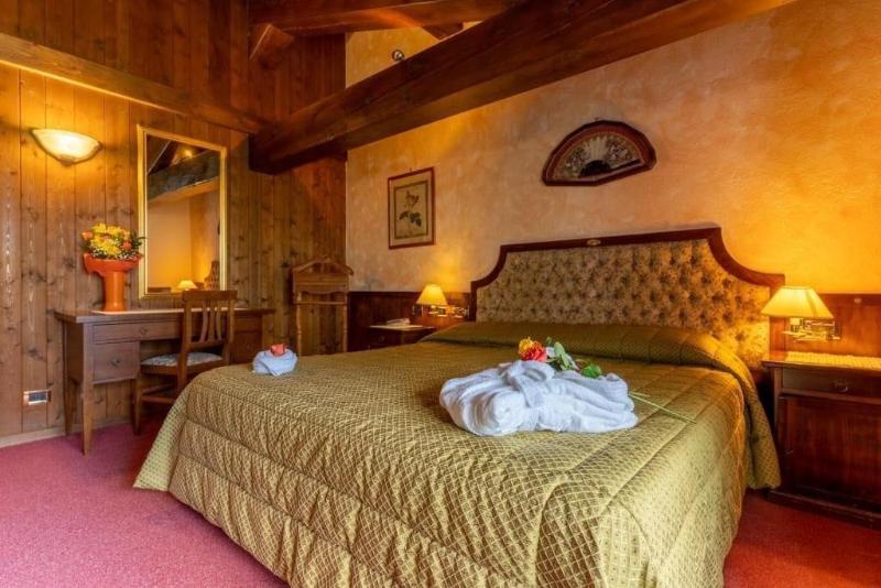 Hotel Des Alpes image