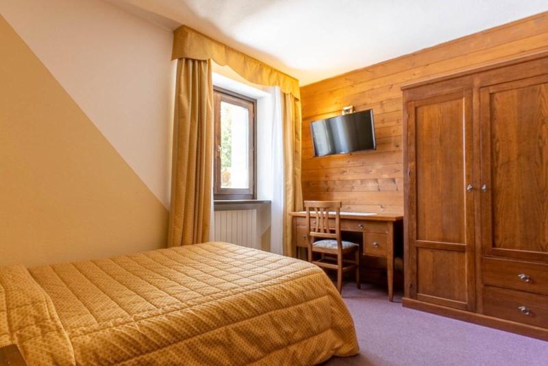 Hotel Des Alpes image