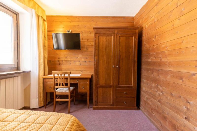 Hotel Des Alpes image