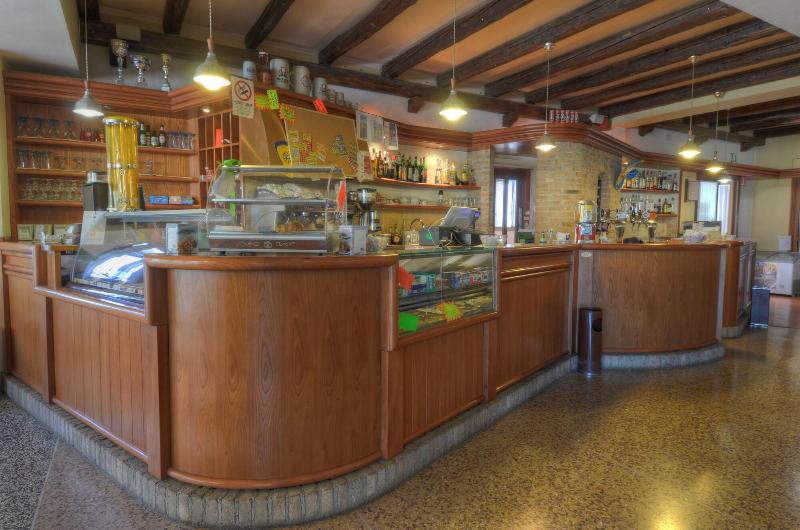 Albergo Ristorante Alle Crosere image