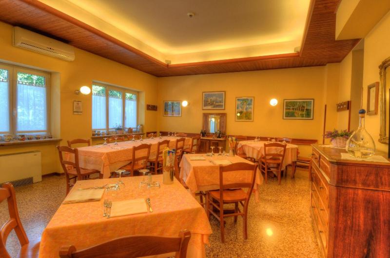 Albergo Ristorante Alle Crosere image