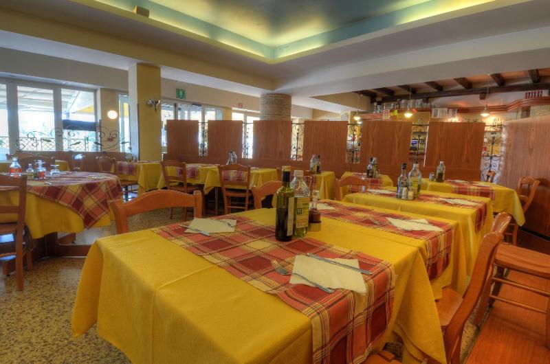 Albergo Ristorante Alle Crosere image