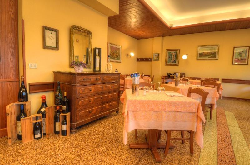 Albergo Ristorante Alle Crosere image