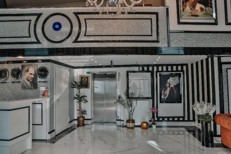 Grand Lark Otel image