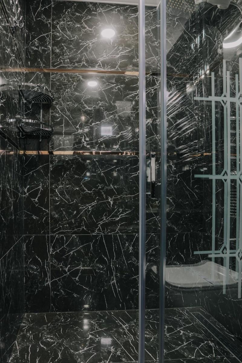 Grand Lark Otel image