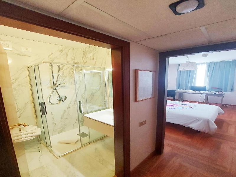 Hotel Posta 77 image