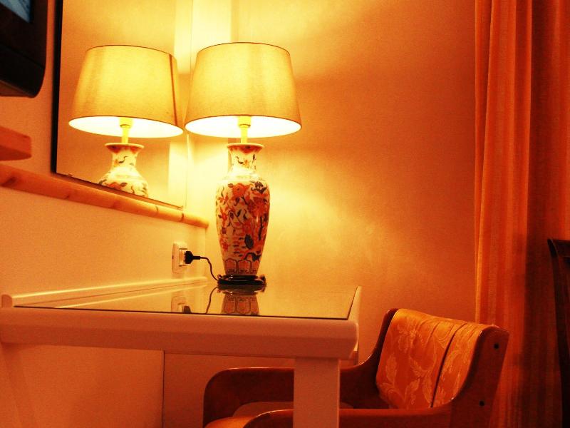Hotel Posta 77 image