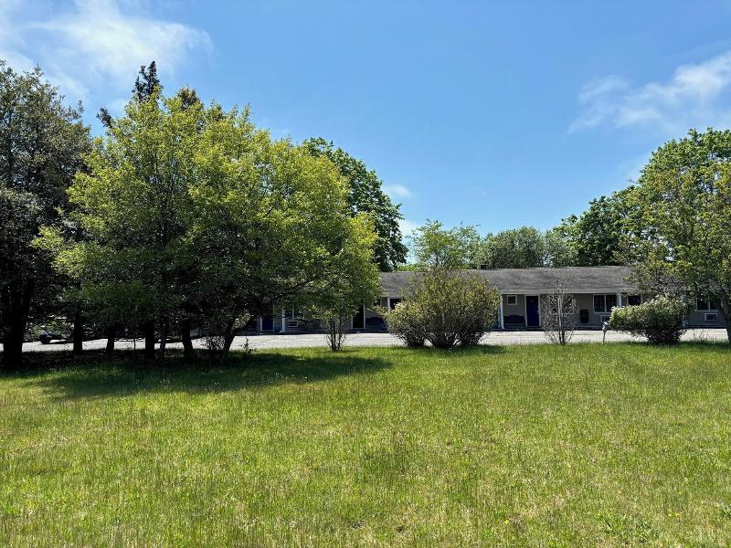 Westhampton Seabreeze Motel image