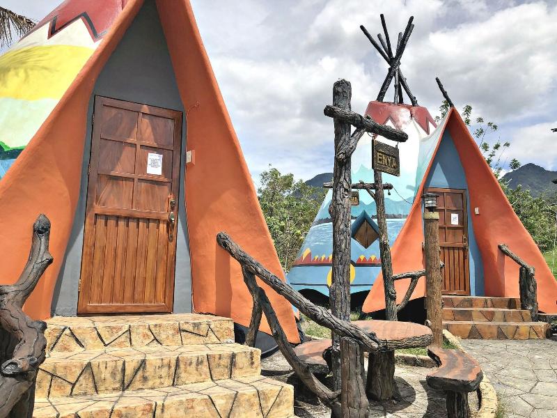 Campuestohan Highland Resort image