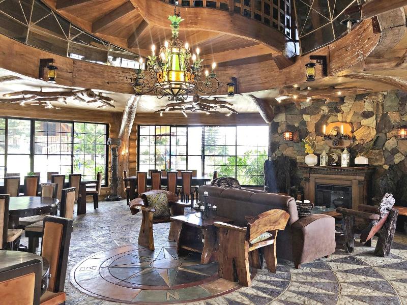 Campuestohan Highland Resort image