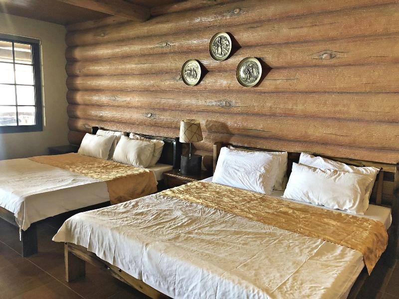 Campuestohan Highland Resort image