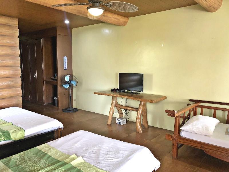 Campuestohan Highland Resort image