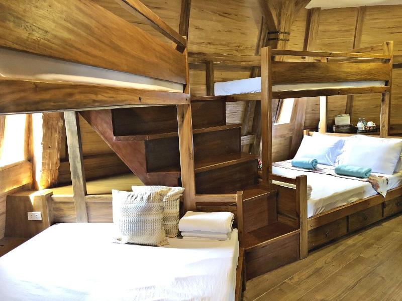 Campuestohan Highland Resort image