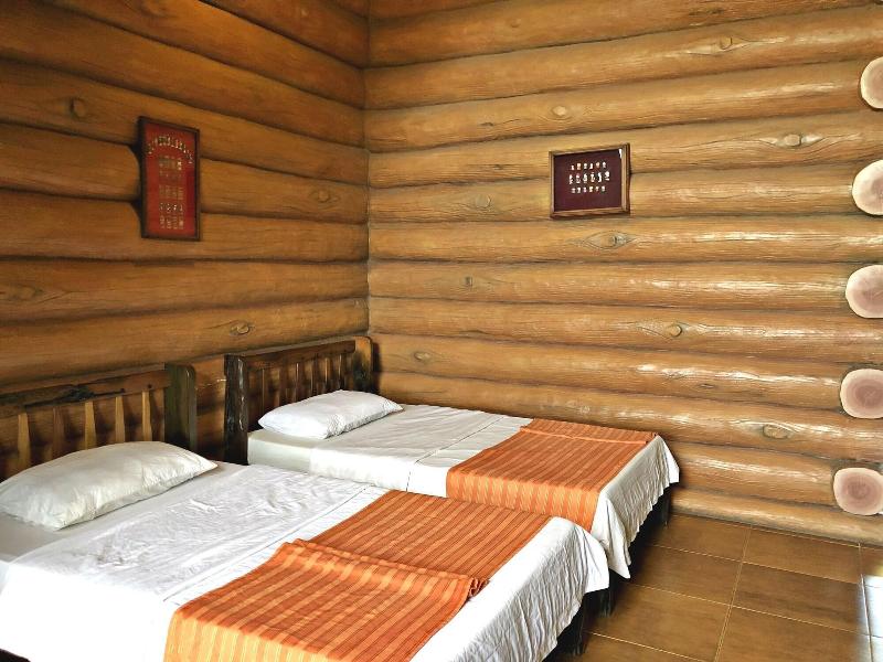 Campuestohan Highland Resort image