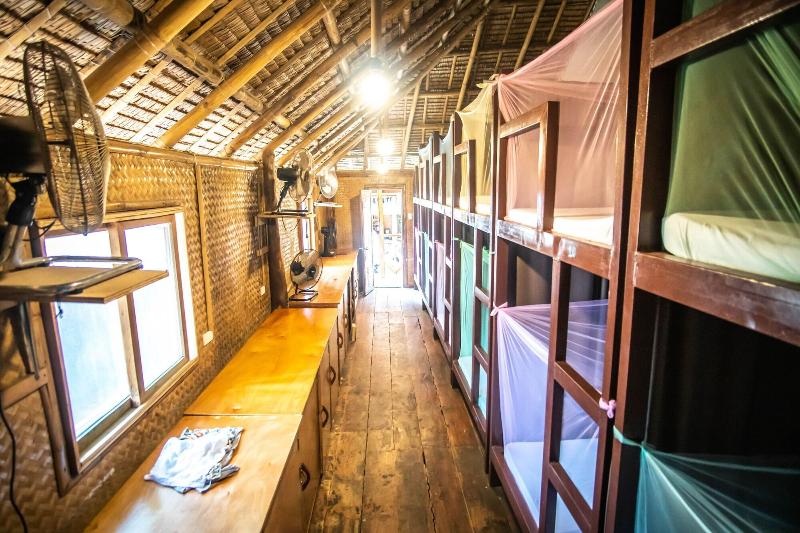 Mad Monkey Hostel Nacpan Beach - Adults Only image