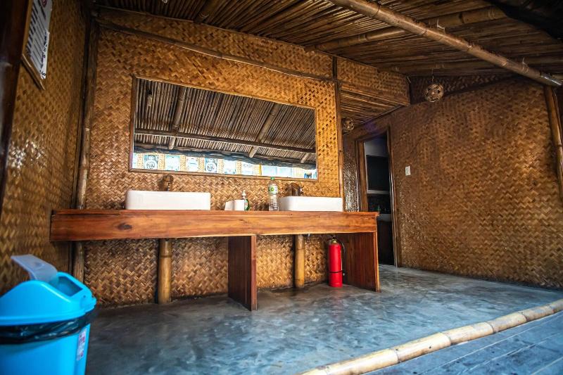 Mad Monkey Hostel Nacpan Beach - Adults Only image 7