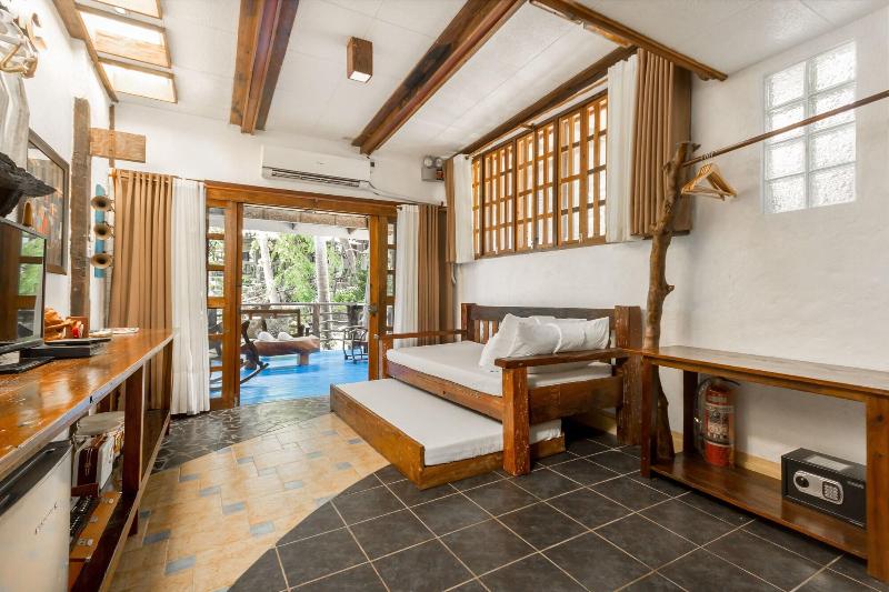 Oldwoods By The Sea Nature Resort image