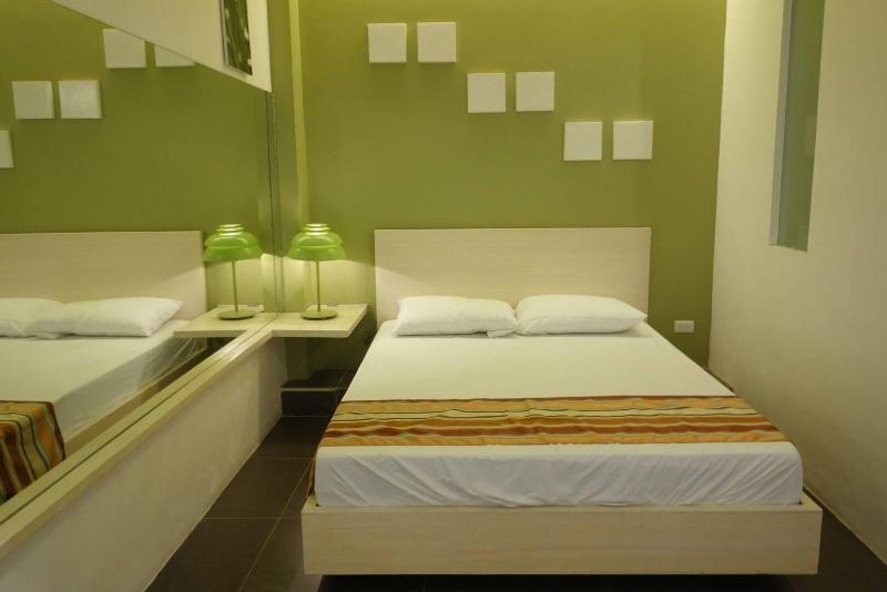 Hotel Monde image