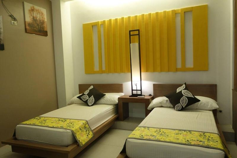 Hotel Monde image