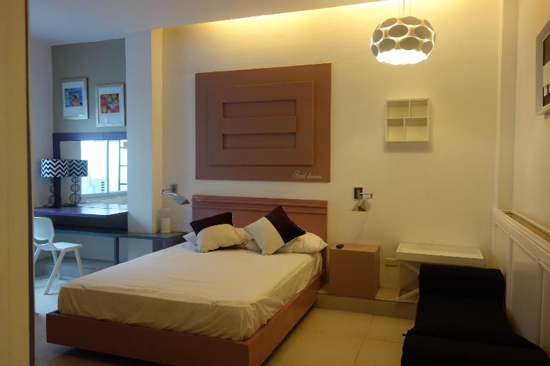 Hotel Monde image