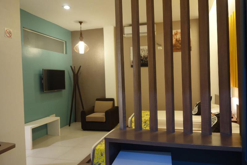 Hotel Monde image