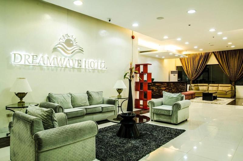 Dreamwave Hotel Santiago City image 3
