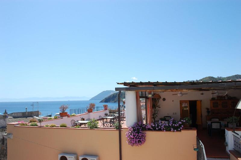 Enzo Il Negro — general view