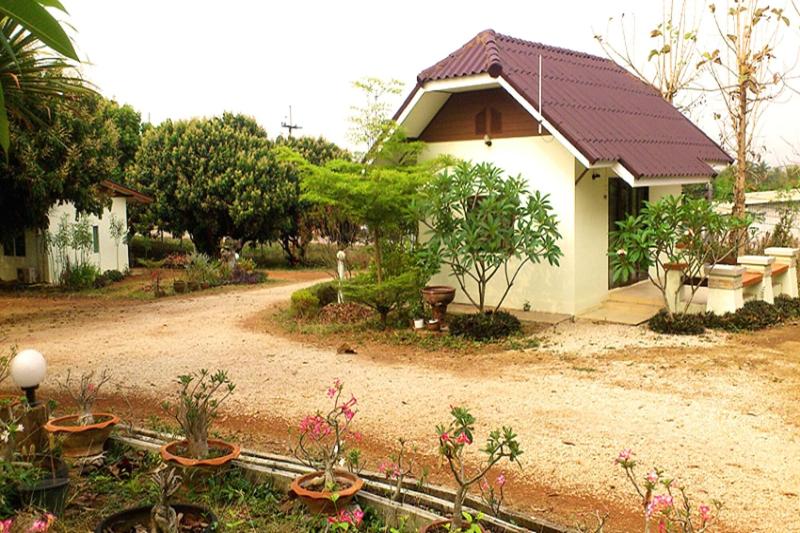 Suan Lamyai Resort image