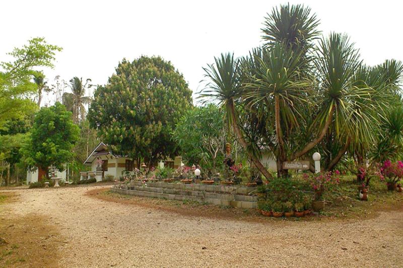 Suan Lamyai Resort image