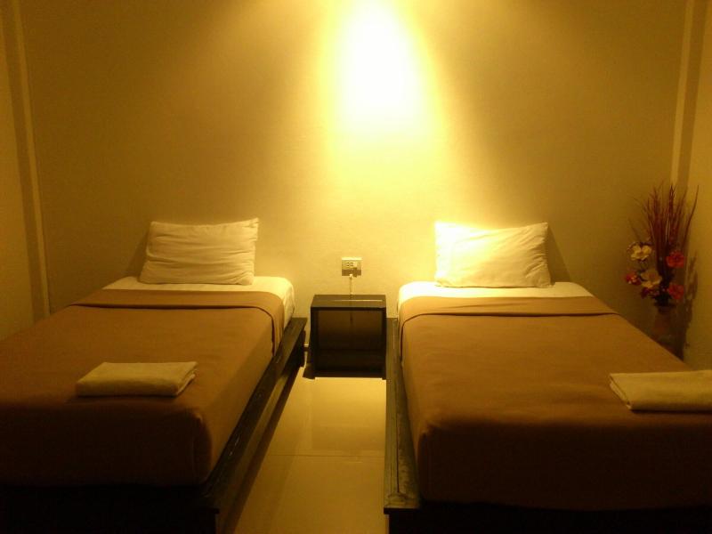 Suan Lamyai Resort image