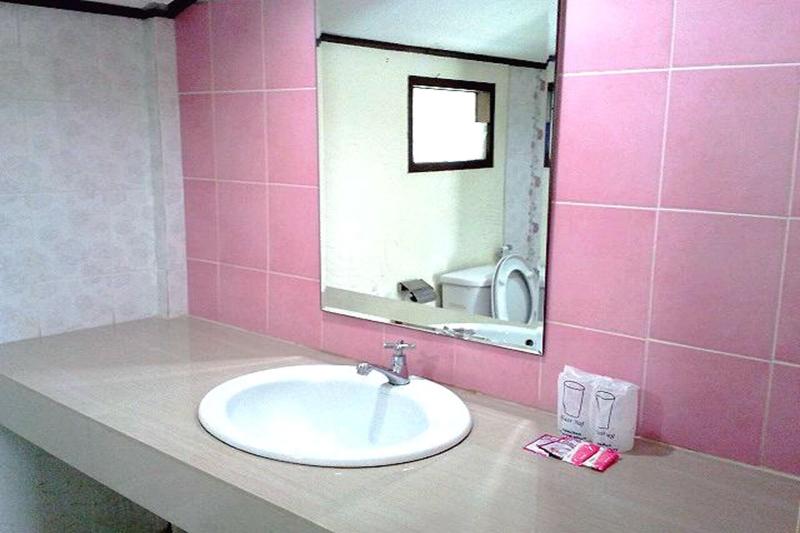 Suan Lamyai Resort image