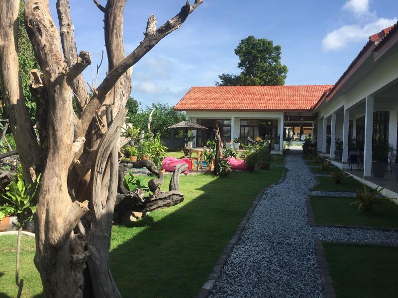 Tree Roots Retreat image