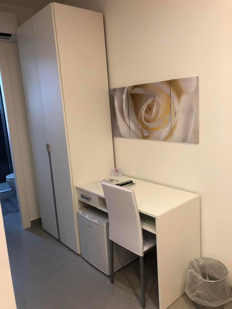 Le Tre Rose image