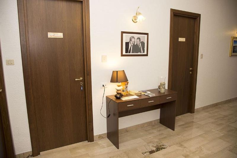 Bed And Breakfast Case Saniela image