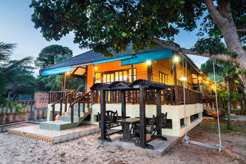 Baanboonpetch Resort image