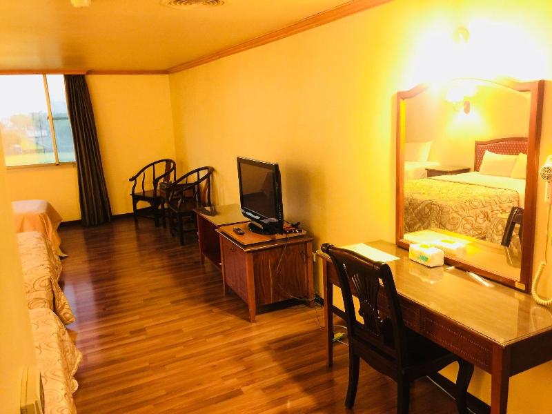 San Ho Business Hotel image