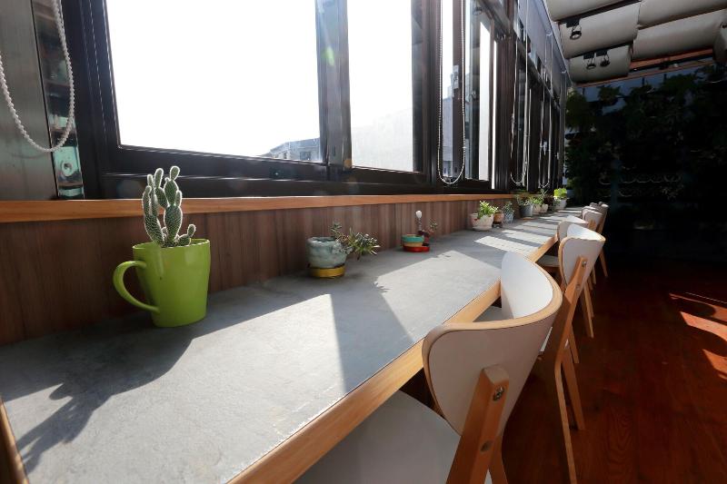 Mayu Hotel image