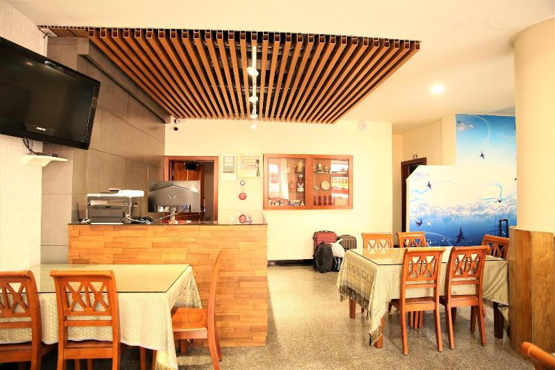 Holiday Hotel image