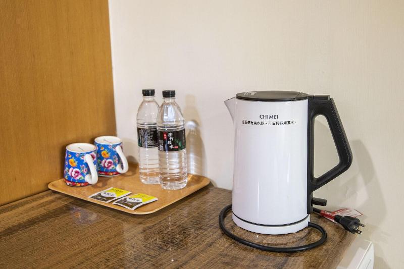 Holiday Hotel image