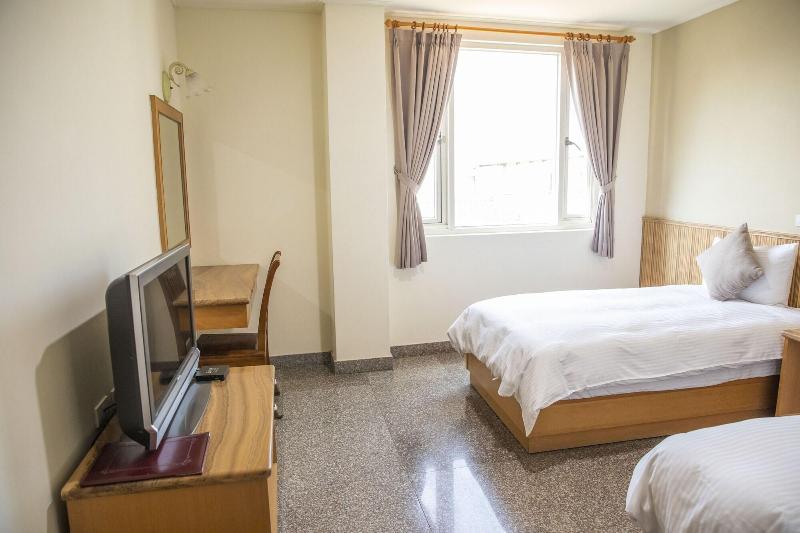 Holiday Hotel image