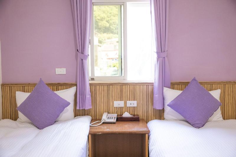 Holiday Hotel image