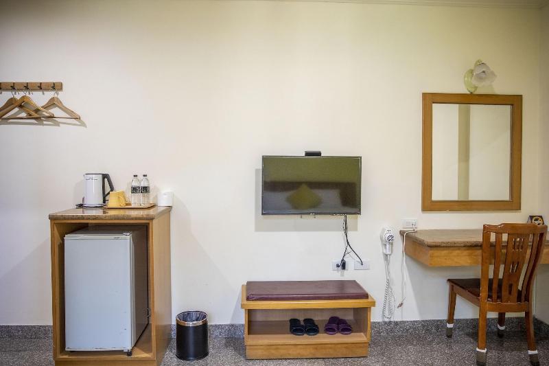 Holiday Hotel image