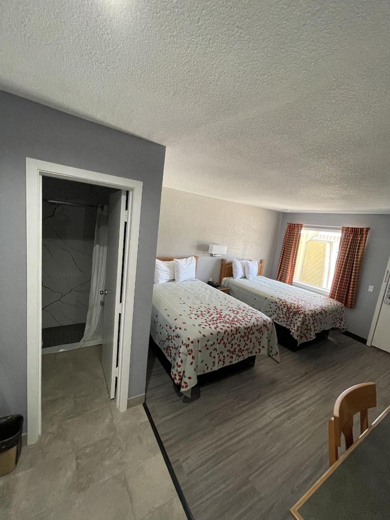 Ridge Motel image 9