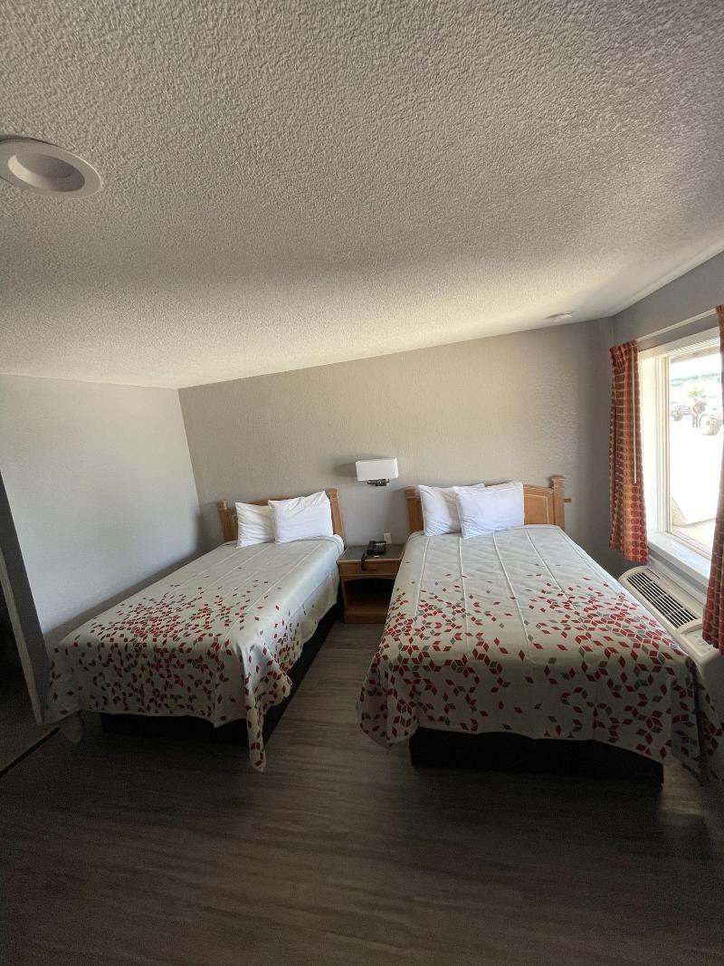 Ridge Motel image 2