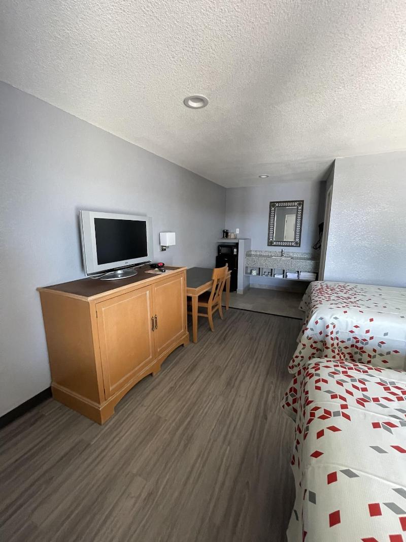 Ridge Motel image 1