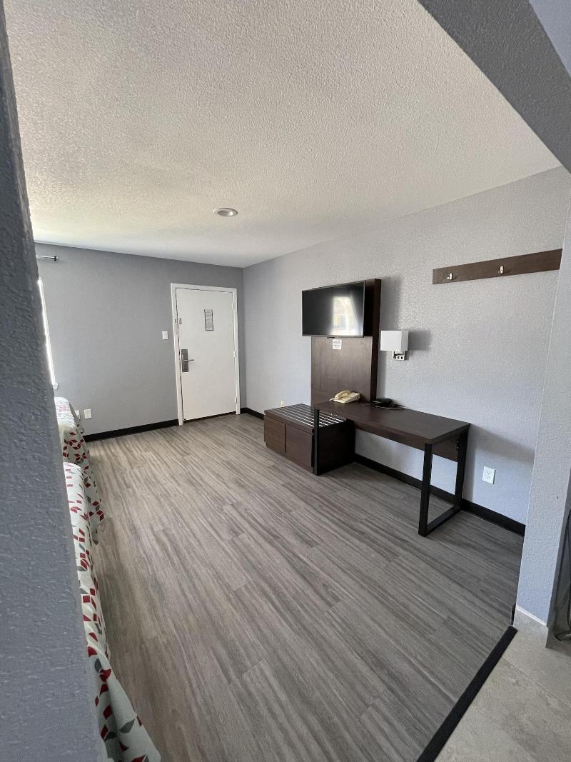 Ridge Motel image