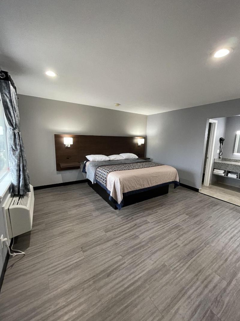 Ridge Motel image