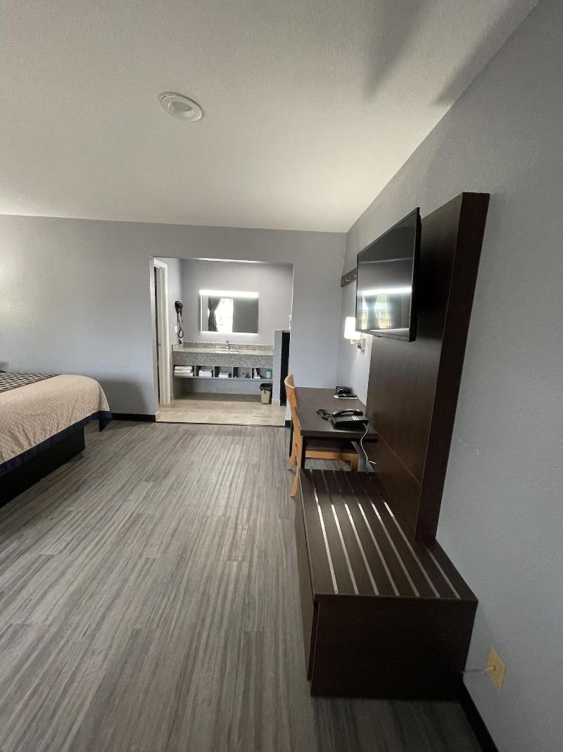 Ridge Motel image