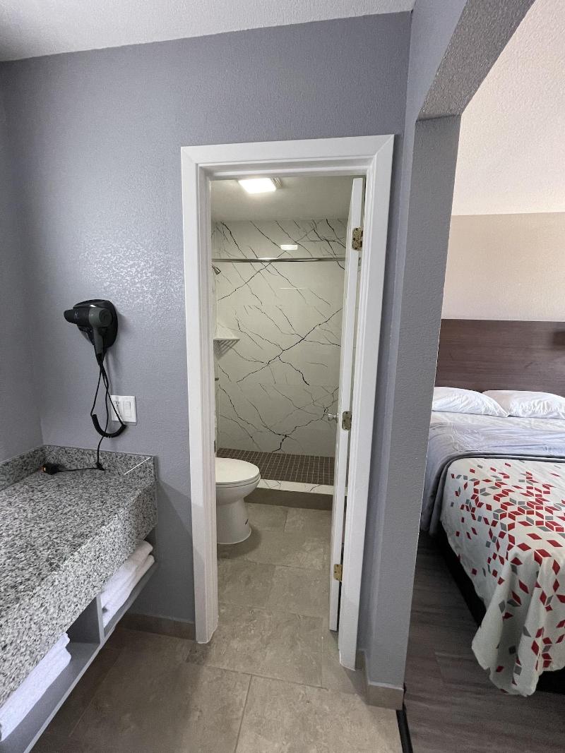 Ridge Motel image